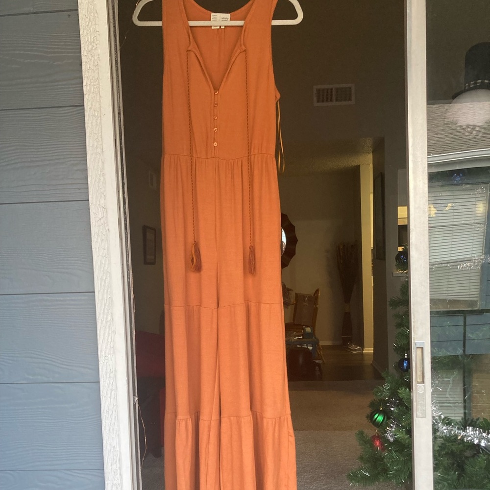 Super cute jumpsuit!!